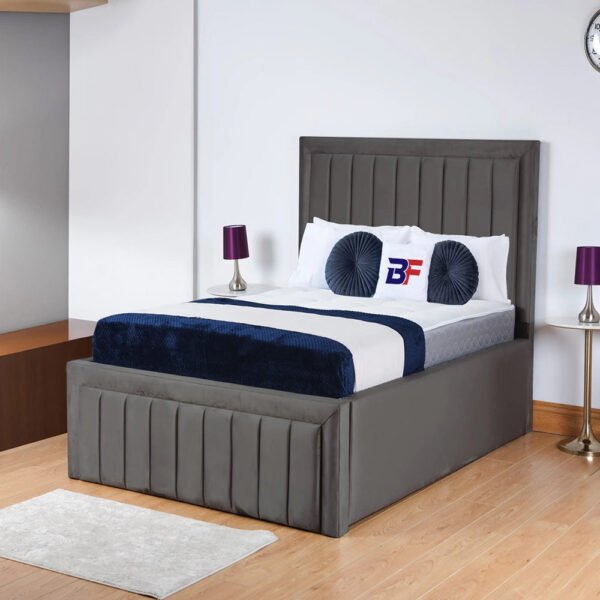 Britain panel bumper bed with drawers