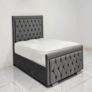 Britain Hilton lower bed with mattress