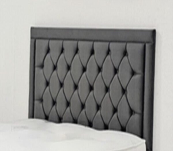 Britain Hilton lower bed with mattress